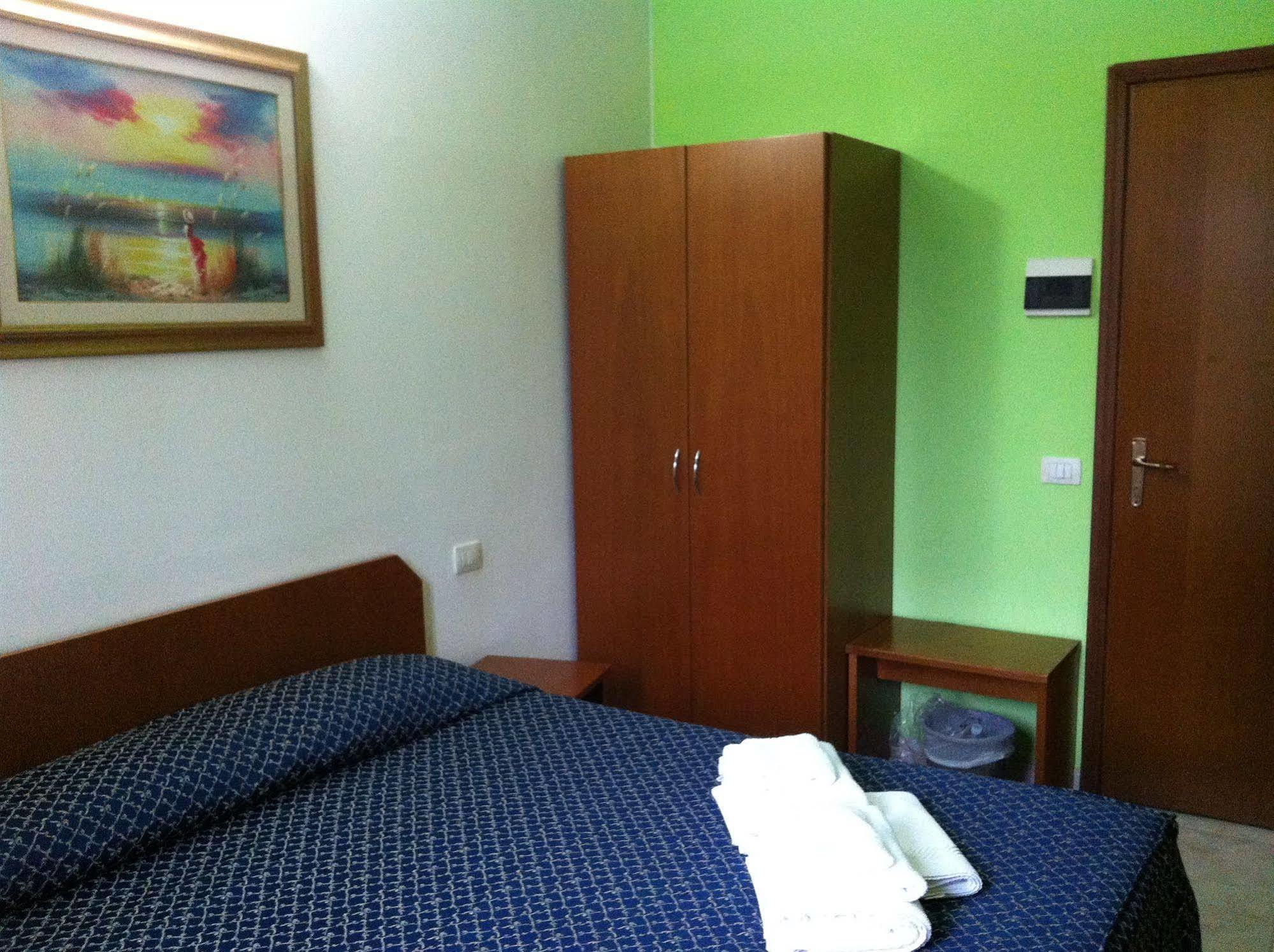 Hotel Aurelia Mailand Exterior foto